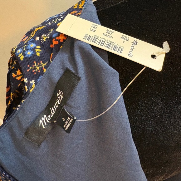 Madewell Cross-Front Mini Dress Garden Party Navy Blue Floral Size 4 NWT J8562 - Picture 6 of 10
